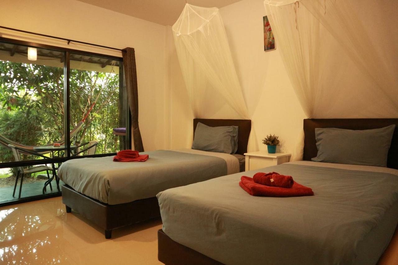 Raven Blue Ko Lanta